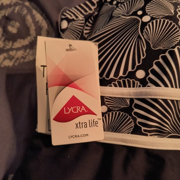 Women Within Bathing Suit - Picture 2 of 4